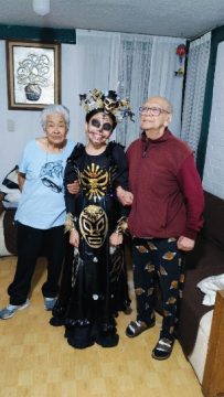 Imágenes para rendir homenaje a persona finada, estas pueden variar en su contenido.