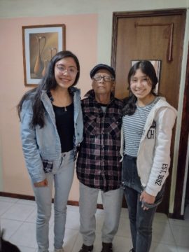 Imágenes para rendir homenaje a persona finada, estas pueden variar en su contenido.