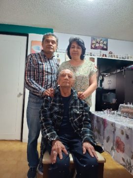 Imágenes para rendir homenaje a persona finada, estas pueden variar en su contenido.