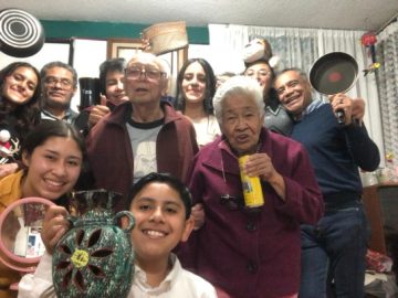 Imágenes para rendir homenaje a persona finada, estas pueden variar en su contenido.