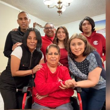 Imágenes para rendir homenaje a persona finada, estas pueden variar en su contenido.