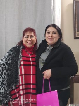 Imágenes para rendir homenaje a persona finada, estas pueden variar en su contenido.