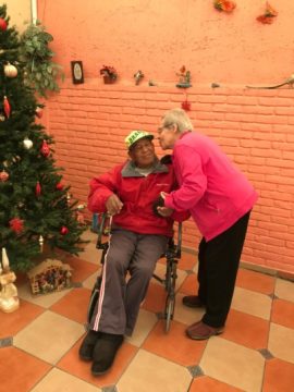 Imágenes para rendir homenaje a persona finada, estas pueden variar en su contenido.