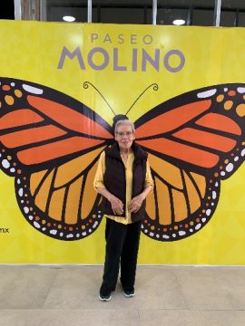 Imágenes para rendir homenaje a persona finada, estas pueden variar en su contenido.