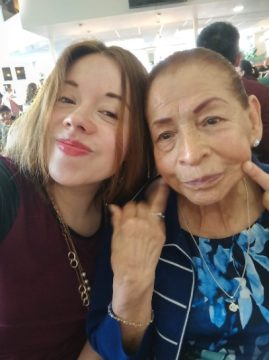 Imágenes para rendir homenaje a persona finada, estas pueden variar en su contenido.
