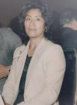 Imágenes para rendir homenaje a persona finada, estas pueden variar en su contenido.