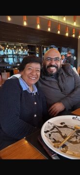 Imágenes para rendir homenaje a persona finada, estas pueden variar en su contenido.