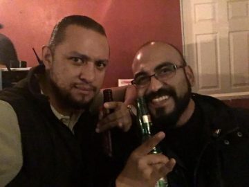 Imágenes para rendir homenaje a persona finada, estas pueden variar en su contenido.