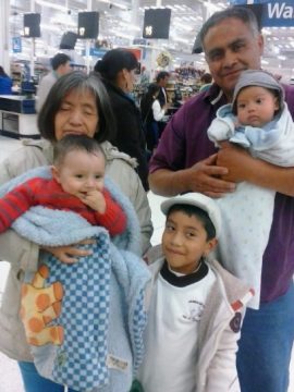 Imágenes para rendir homenaje a persona finada, estas pueden variar en su contenido.