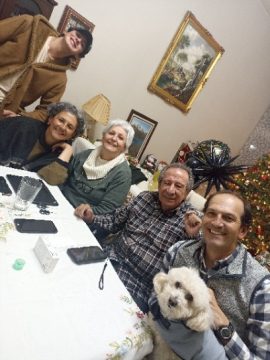 Imágenes para rendir homenaje a persona finada, estas pueden variar en su contenido.