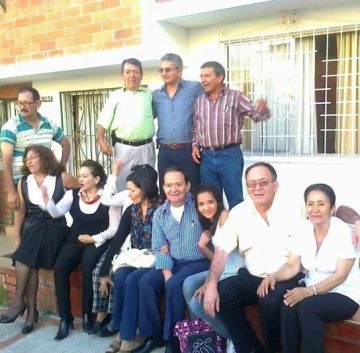 Imágenes para rendir homenaje a persona finada, estas pueden variar en su contenido.