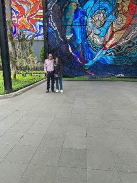 Imágenes para rendir homenaje a persona finada, estas pueden variar en su contenido.