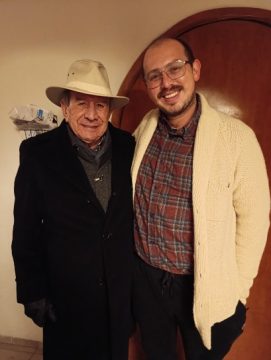 Imágenes para rendir homenaje a persona finada, estas pueden variar en su contenido.